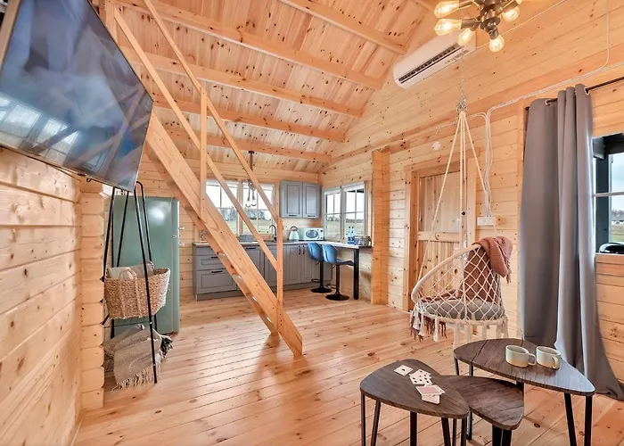 Wood Village * Winiec